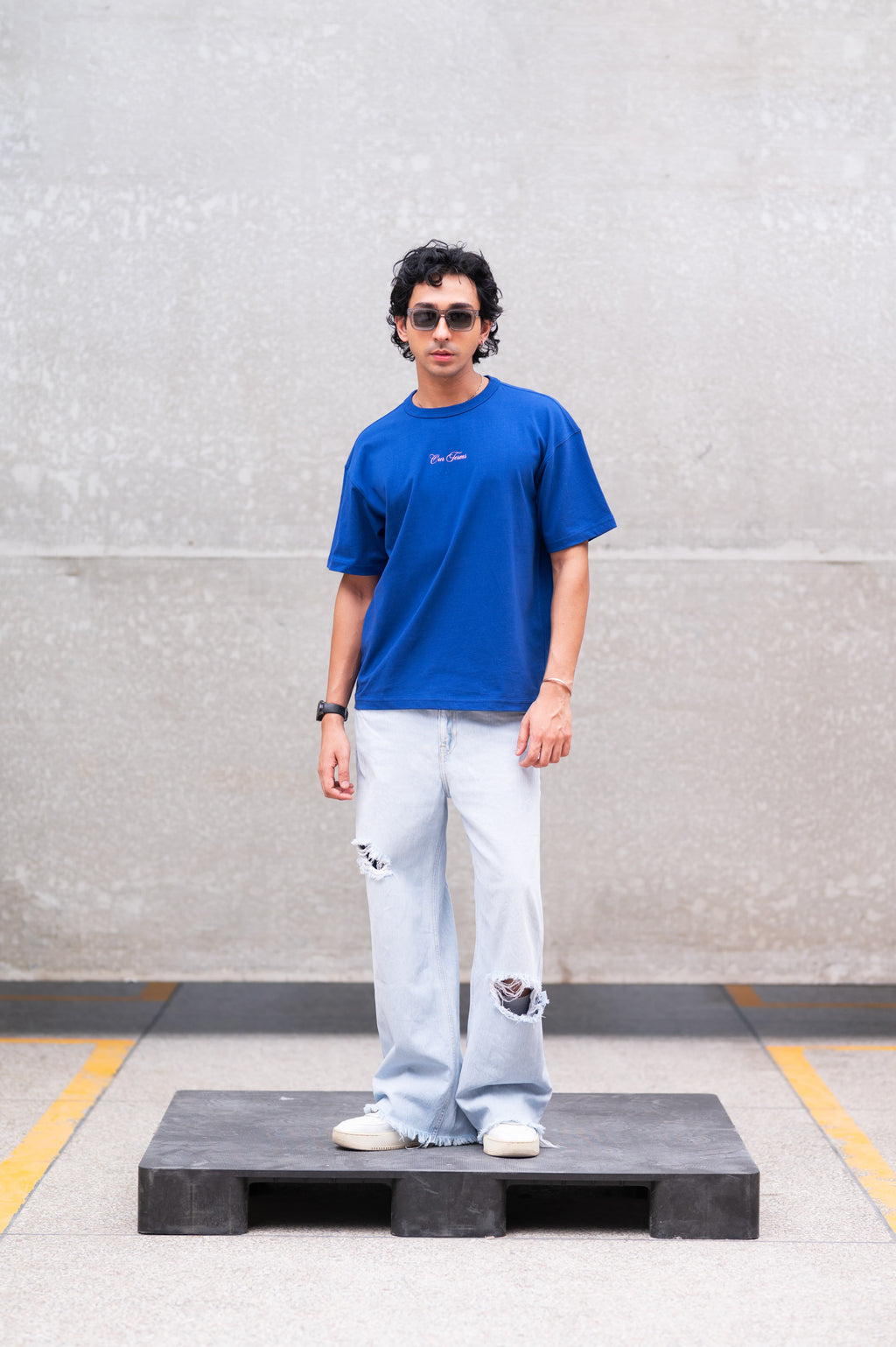 Circulation Tee