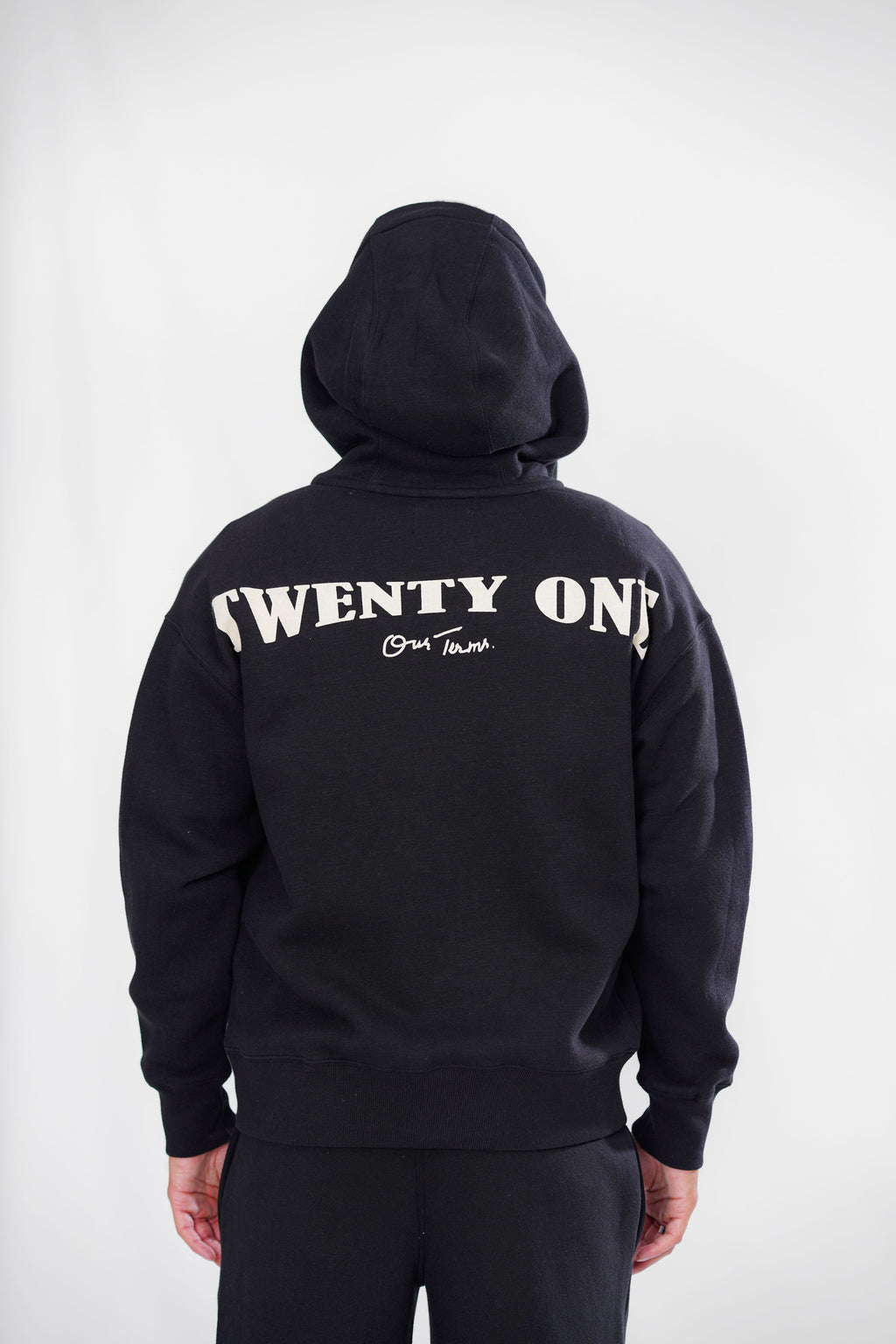 21 Edition Zipper